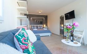 Brand New Studio With Terrace & Parking